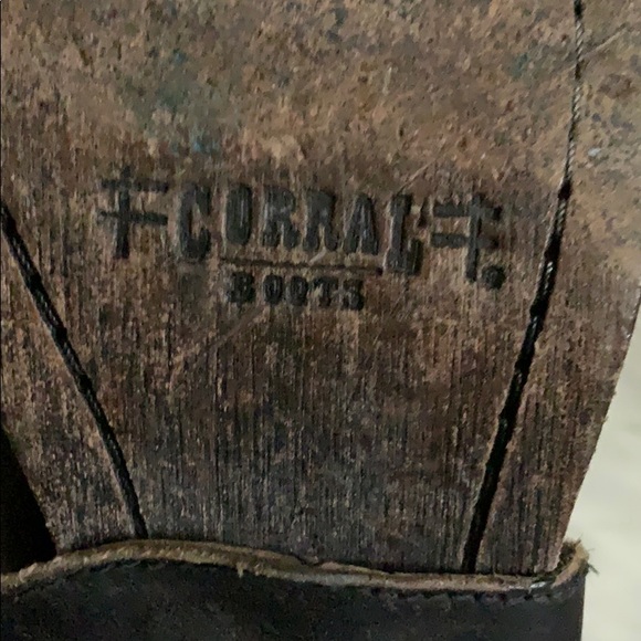 CORRAL BOOTS - Picture 3 of 4